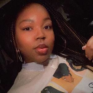 Meet your Posher, Shaneka